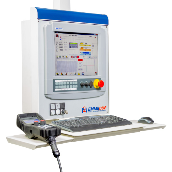 Consolle mobile con interfaccia 17” Multi-Touch