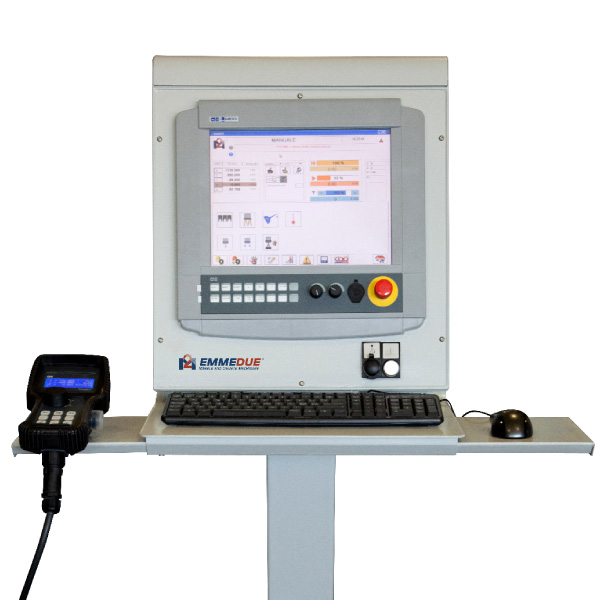 Consolle mobile con interfaccia 17” Multi-Touch